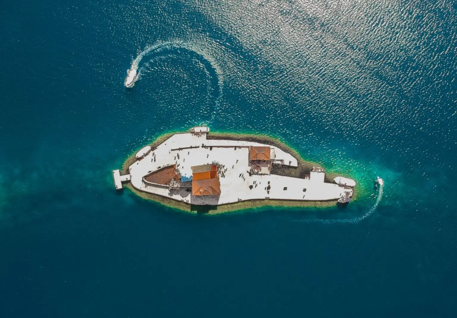 Mediterranean life by the sea